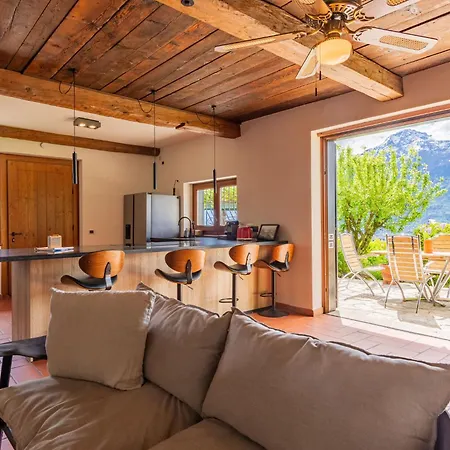 By Interhome Vercana